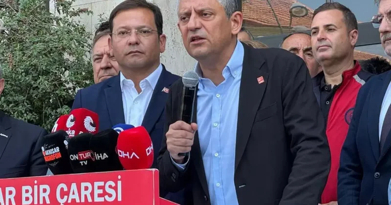 Özgür Özel, ziyarete gittiği ilçede depreme yakalandı