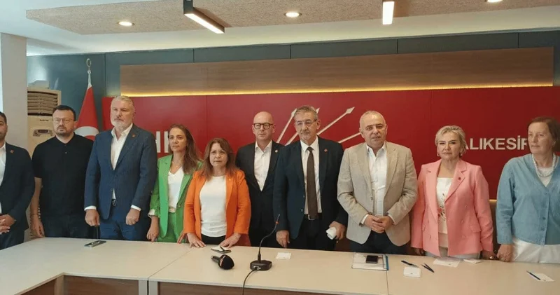 CHP sahaya indi: Gerçek sorun yoksulluk ve işsizlik