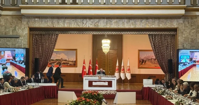 Komisyonda Barış ve Cumartesi Anneleri dinlenecek