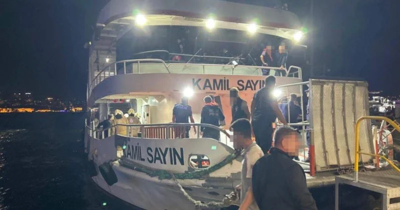 İstanbul da yolcu vapuru ile gemi çarpıştı
