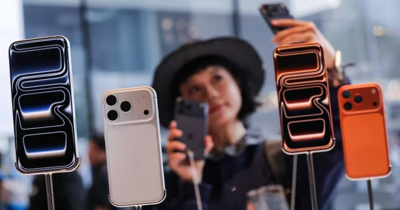 iPhone 17 lansmanı Pekin’de coşkuyla karşılandı yüzlerce kişi Apple mağazasında kuyruk oluşturdu Teknoloji Haberleri
