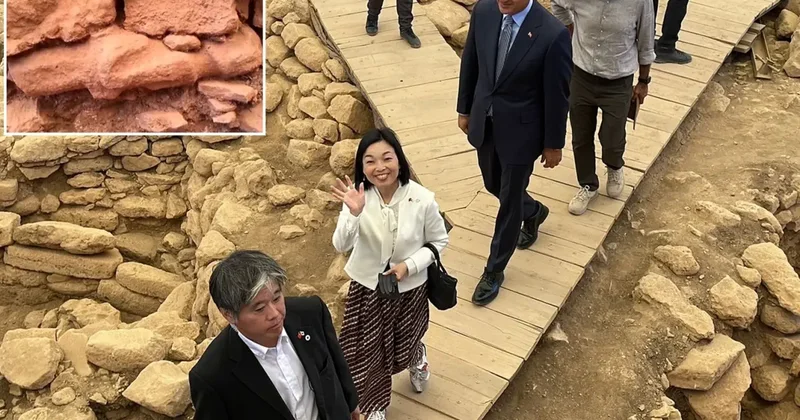 Bakan Ersoy: Göbeklitepe de Neolitik Çağ ın ritüellerine ışık tutacak insan heykeli bulundu