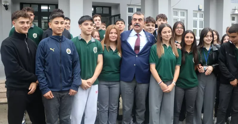 Milli Eğitim Bakanı Yusuf Tekin den okul ziyareti
