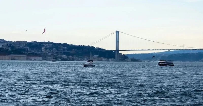 Yedekli gemi geçişi nedeniyle İstanbul Boğazı gemi trafiğine kapatıldı Sözcü Gazetesi