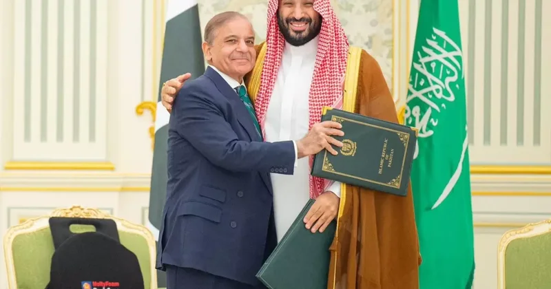 Pakistan Nükleer Kapasitesini Savunma Anlaşmasında Kullanabilir