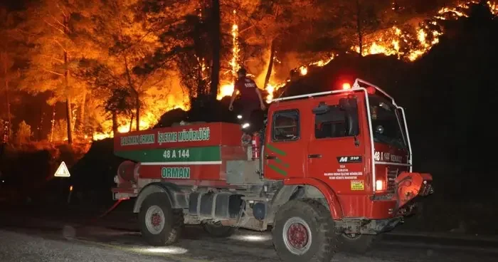 Muğla nın Köyceğiz ilçesindeki orman yangınında 21 saat geride kaldı