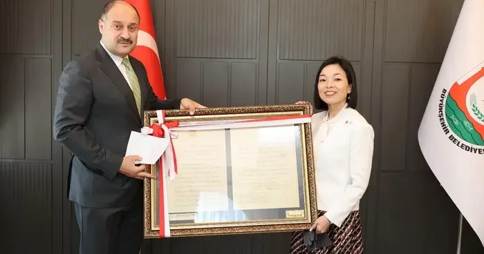 Şanlıurfa Belediye Başkanı Gülpınar dan Japon Prenses Mikasa ya anlamlı hediye! 137 yıllık mektup...
