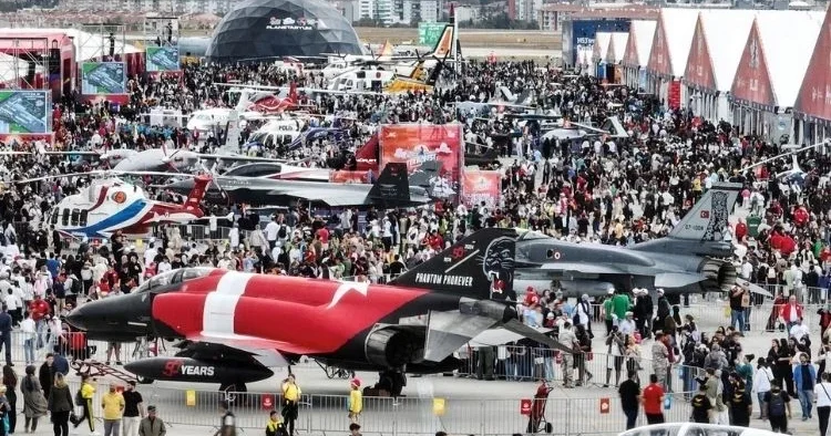 TEKNOFEST İstanbul’da gözler ve ayaklar havada