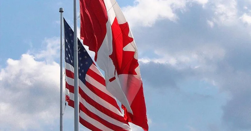Amerikalı turistler Kanadalı taklidi yapıyor: Bayrak kopyalama oyunu