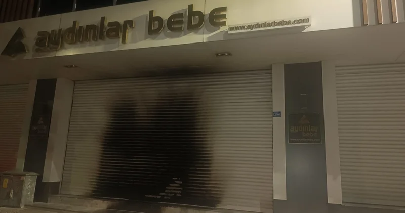 Bursa da mağaza kundaklayan şahıs o anları kameraya aldı