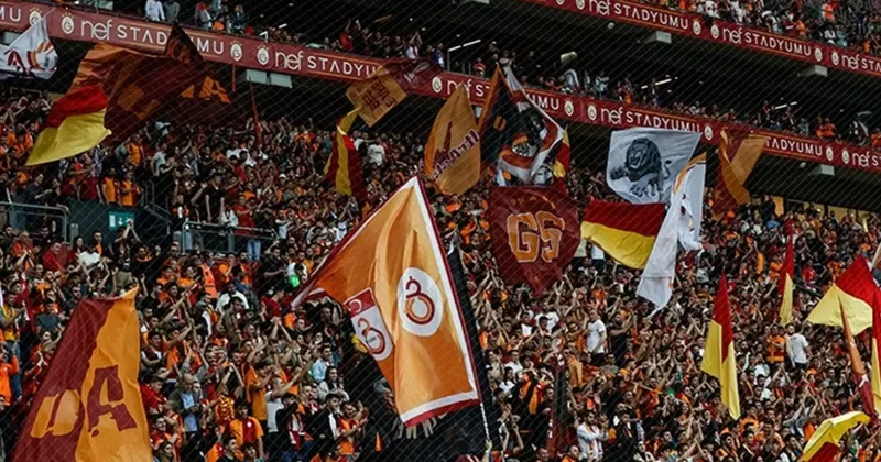 Galatasaray taraftarı yıldız futbolcuya öfke kusuyor: Onun yüzünden kaybettik