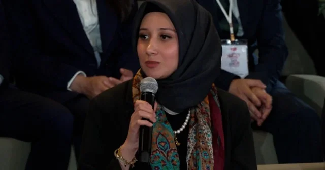 Üniversite öğrencisinden Cumhurbaşkanı Erdoğan’a başörtüsü teşekkürü: Sizin mücadeleniz bizim yolumuzu aydınlattı VİDEO İZLE