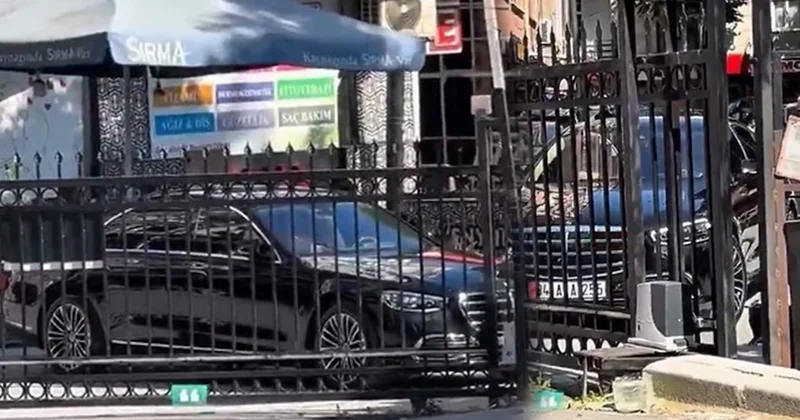Hastane otoparkına girişi izin verilmeyen çakarlı araç ortalığı birbirine kattı Sözcü Gazetesi