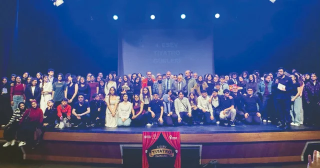 “ESEV Tiyatro Günleri”nde gençlere ödül Kültür Sanat Haberleri