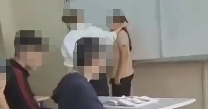 Pendik te öğretmenden tahtaya kaldırdığı öğrencisine fiziksel ve sözlü şiddet kamerada