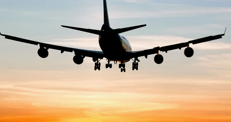 Lufthansa nın Madrid uçağı az kalsın yere çakılacaktı! Pilot tuvalette yardımcı baygın...