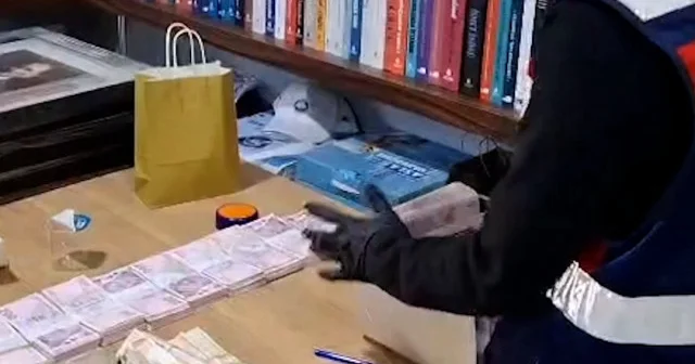 İBB’ye yönelik yolsuzluk soruşturmasında üçüncü dalga: Medya AŞ’den usulsüz ihale alan şirkette paralar ele geçirildi VİDEO İZLE