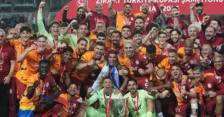 Galatasaray dan 48 saatte 155 milyon lira ciro!