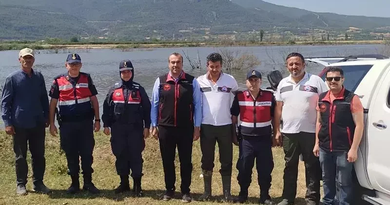 Sakarya Nehri’nde 300 Metre kaçak ağ ele geçirildi