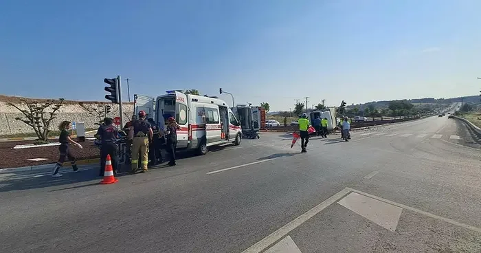 Balıkesir de otomobil ile kamyon çarpıştı: 1 kişi hayatını kaybetti, 1 kişi yaralandı