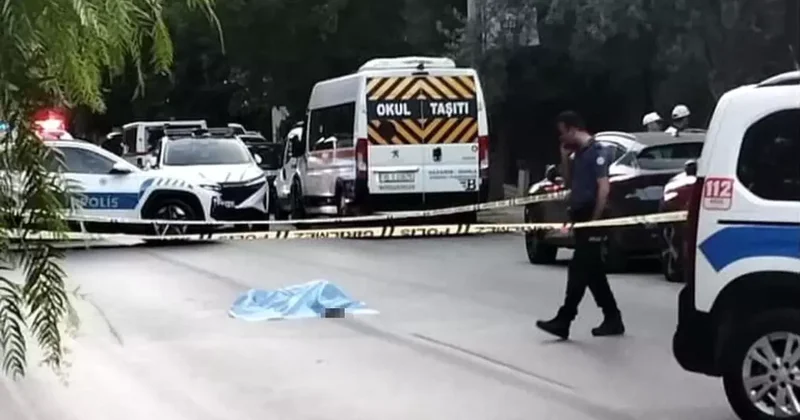 Yola yatan kadının üzerinden 2 araç geçti