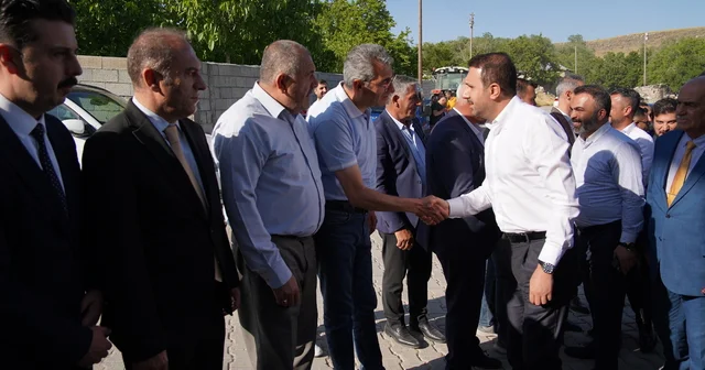 AK Parti Bitlis Milletvekili Bedirhanoğlu, Adilcevaz da muhtarlarla buluştu Bitlis Haberleri