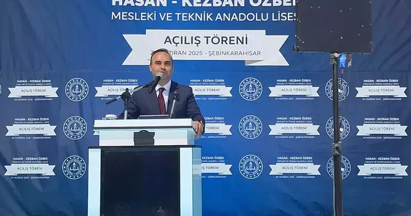 Bakan Kacır: Türkiye Yüzyılı hedefimize adım adım birlikte yürüyeceğiz