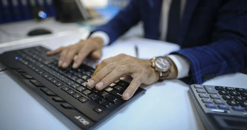 KDK dan erkek personel arayan üniversiteye ilanı iptal et tavsiyesi