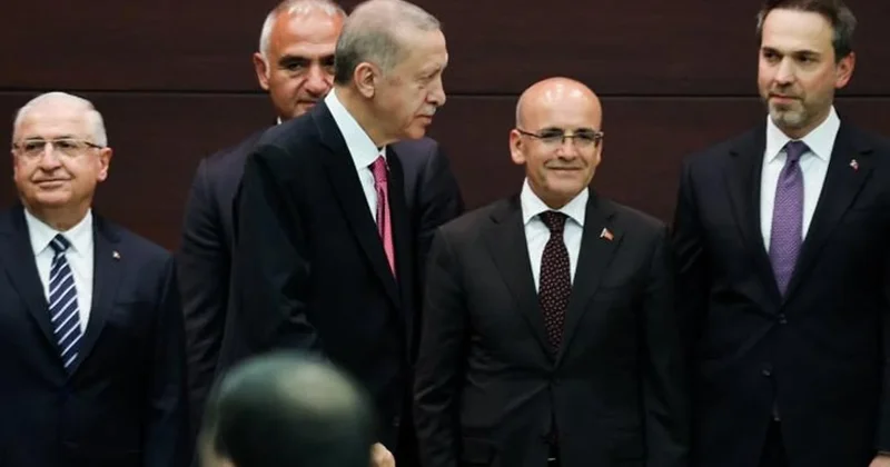 AKP li isimden Şimşek i eleştiren manşetlere destek Sözcü Gazetesi