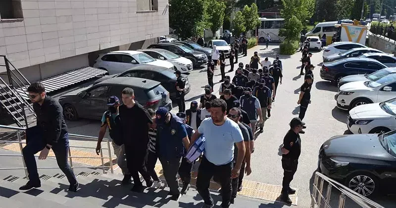 Eskişehir merkezli 3 ilde yüksek kar vaadiyle dolandırıcılık operasyonu