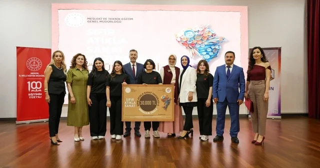 Öğrencilerin atık malzemeler ile yaptıkları Nikola Tesla tablosu Türkiye 1 incisi oldu Samsun Haberleri