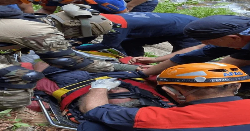 Balık tutmaya gittiği şelalede felaketi yaşadı: Helikopterle kurtardılar Sözcü Gazetesi