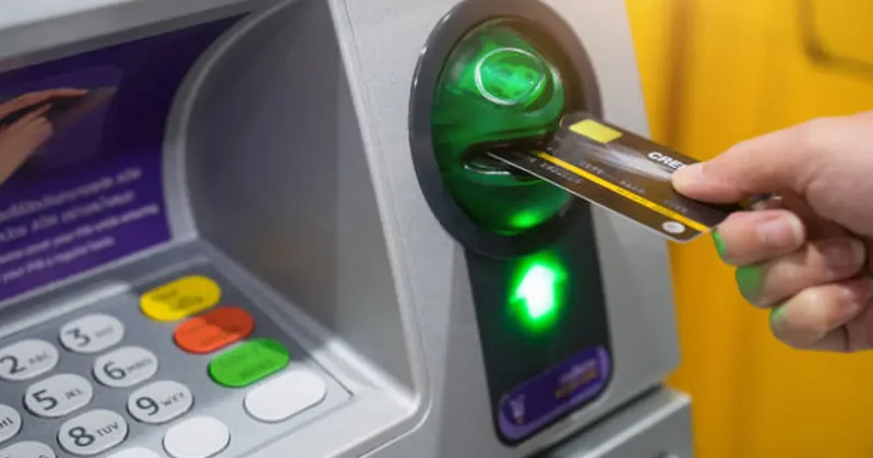 ATM ye kartı yerleştirmeden önce bu tuşa basın! 1 saniyede güvence altına alın