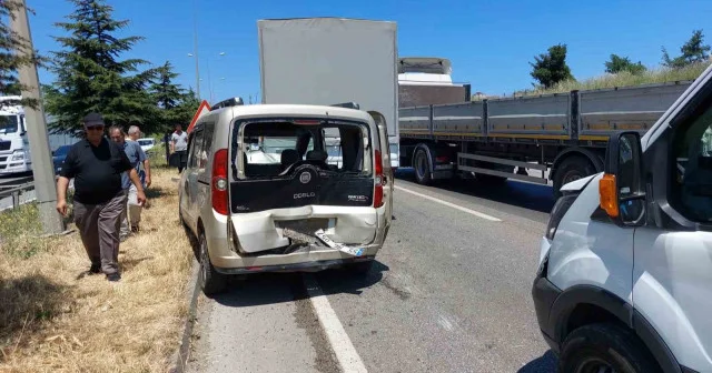 İlkadım da dört araçlı zincirleme kaza: Bir yaralı Samsun Haberleri