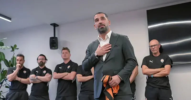Arda Turan, Shakhtar Donetsk yönetimindeki ilk antrenmanına çıktı