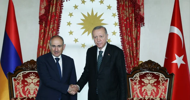 Cumhurbaşkanı Erdoğan İstanbul da Paşinyan ı kabul etti: Normalleşme görüşüldü Politika Haberleri