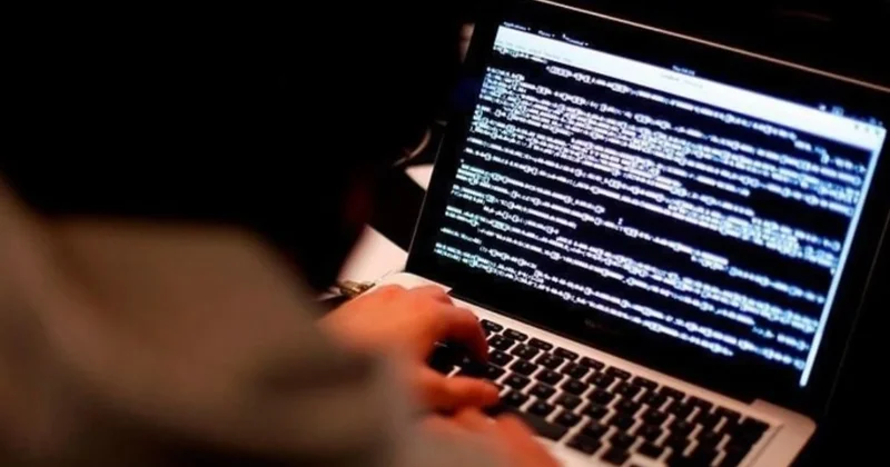 Hiç fark etmeden tüm galerileri kopyalanıyor: İnternetin yeni tehlikesi yayıldı Sözcü Gazetesi