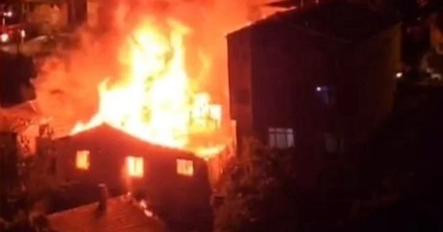 Gaziosmanpaşa da patlayan buzdolabı evi kül etti VİDEO İZLE