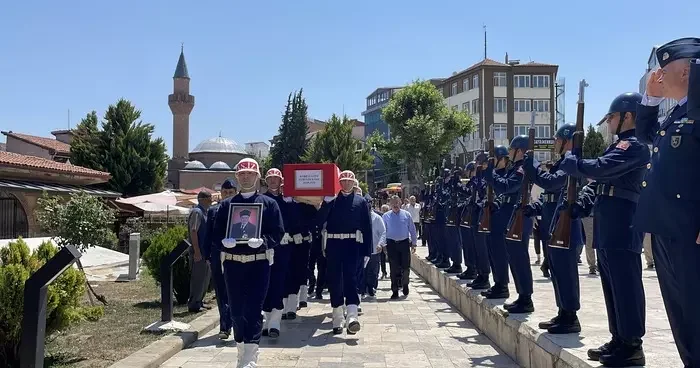 Amasya da vefat eden Kore gazisi son yolculuğuna uğurlandı