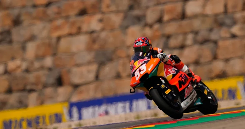 Deniz Öncü, Moto2 Çekya Grand Prix sini 13. sırada bitirdi