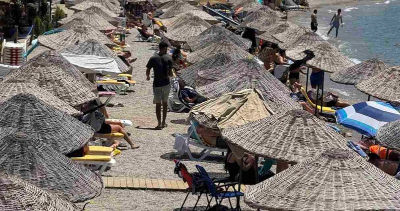 Bodrum’da termometreler 36 dereceyi gördü: Sahiller doldu taştı