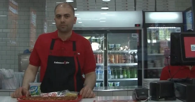 Dededen aldığı öğütle 2 lahmacun ve 1 ayranı 99 TL yaptı VİDEO İZLE