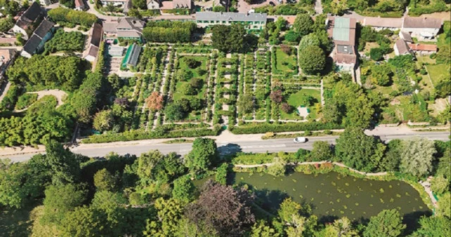 Monet’nin bahçesinde hâlâ nilüferler açıyor Yeni Şafak Pazar Eki Haberleri