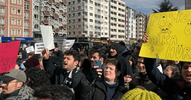 Yürüyüş yapan öğrenciye soruşturma