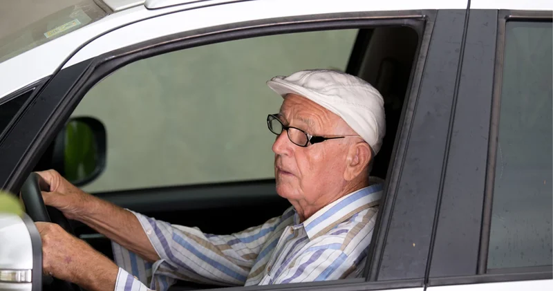 Ehliyetinize el konabilir, 75 yaş üstü trafikte dikkat!