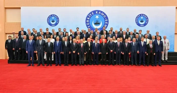 Devlet Bahçeli den Terörsüz Türkiye süreci kapsamında Kamu Sen ile bir araya geldi