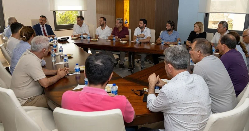 CHP heyetinden Manavgat Belediye Başkan Vekili Çiçek e ziyaret