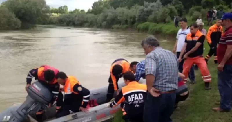 Eskişehir de nehre giren iki çocuk kayboldu