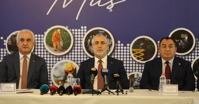 Bakan Işıkhan, Muş ta Türkiye Yüzyılı nda Çalışma Hayatı Buluşmaları programında konuştu: Muş Haberleri