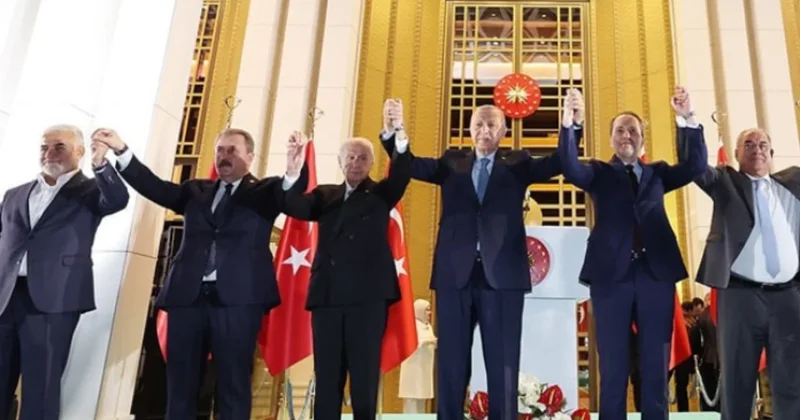 Cumhur bir ayda mum gibi eridi, sadece 3 parti yükselişe geçti Sözcü Gazetesi